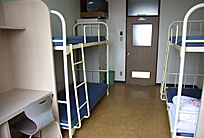 相部屋室内例