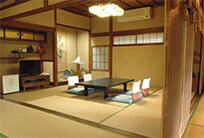 相部屋室内例