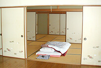 相部屋室内例