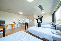 相部屋室内例